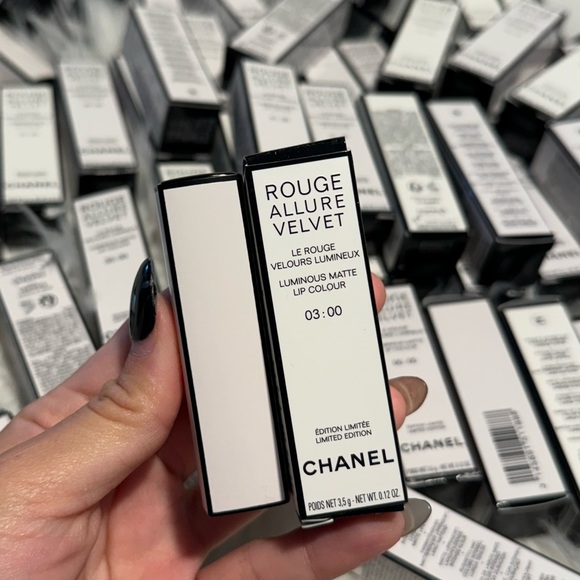 CHANEL Limited Edition Rouge Allure Velvet #03 - NEW - Picture 1 of 2
